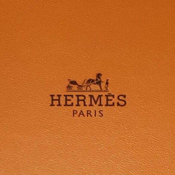Perfect condition HERMES box 11"x14"x4.5" - Picture 4 of 4